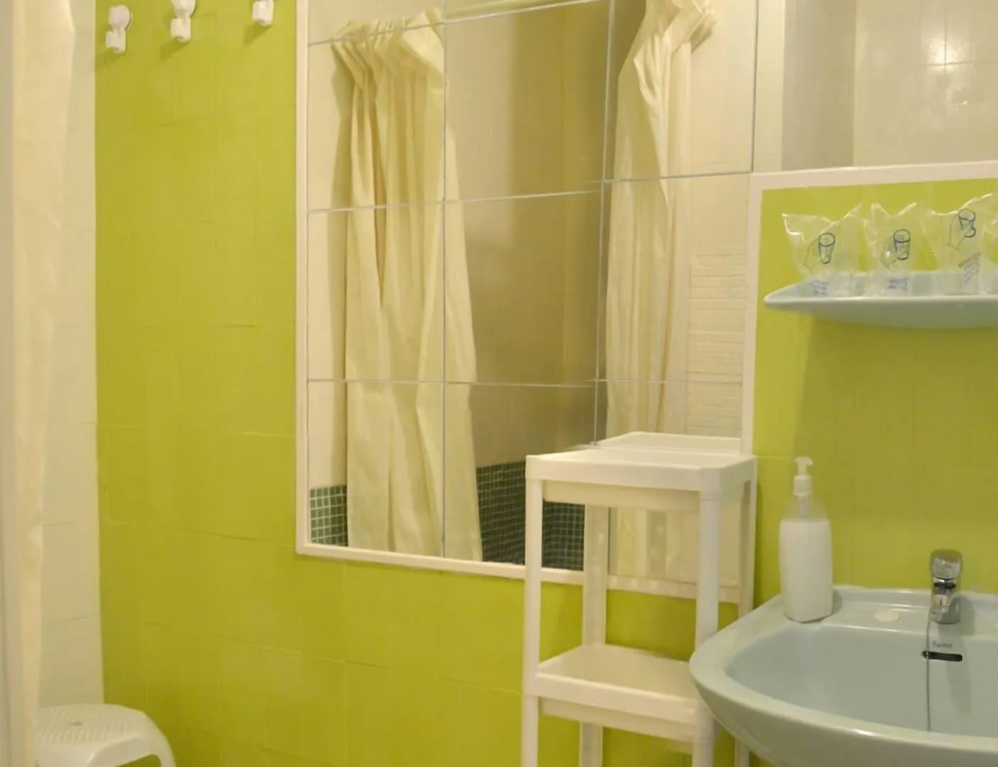 Hostal Altamar Almuñécar 2*,  Espagne