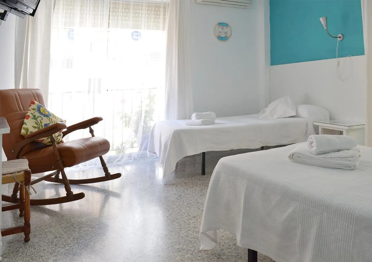 Hostal Altamar Almuñécar 2*,