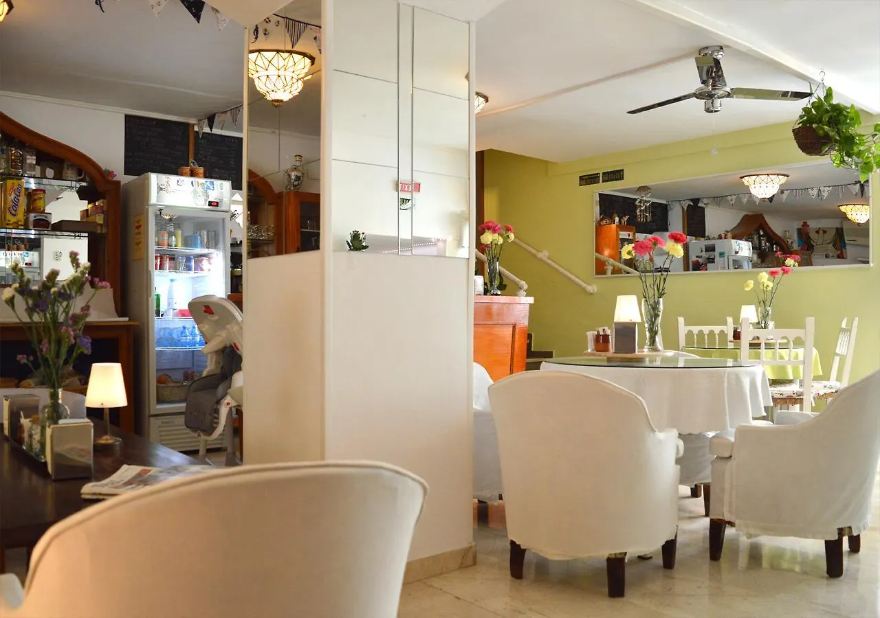 Hostal Altamar Almuñécar 2*,  Espagne