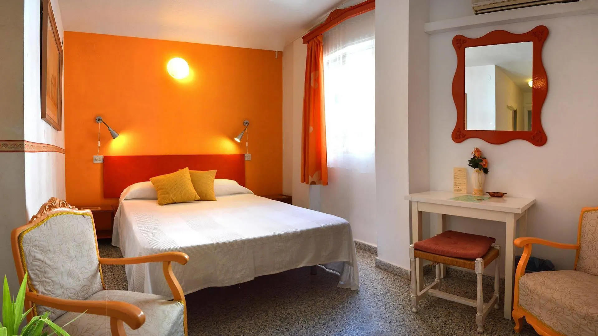 Hostal Altamar Almuñécar 2*,  Espagne