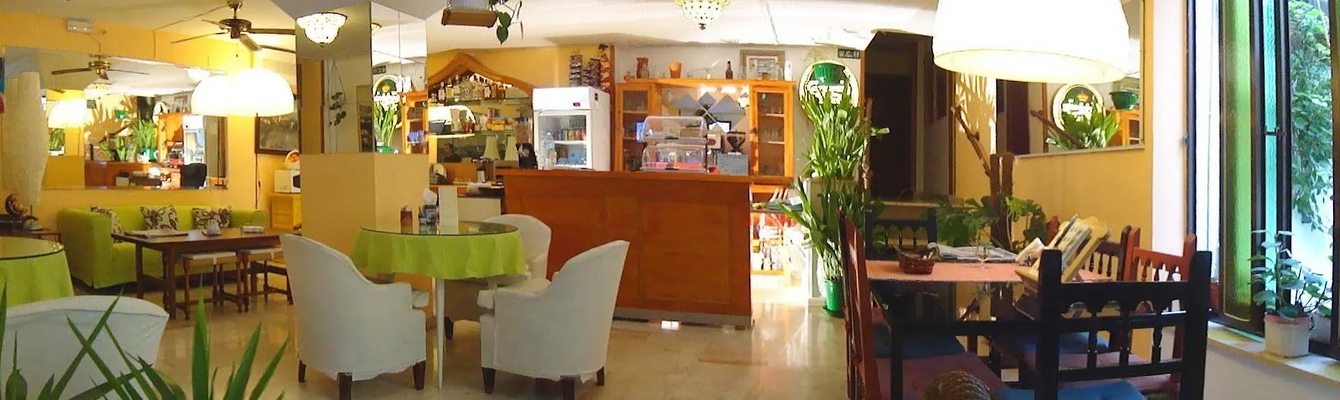 Hostal Altamar Almuñécar